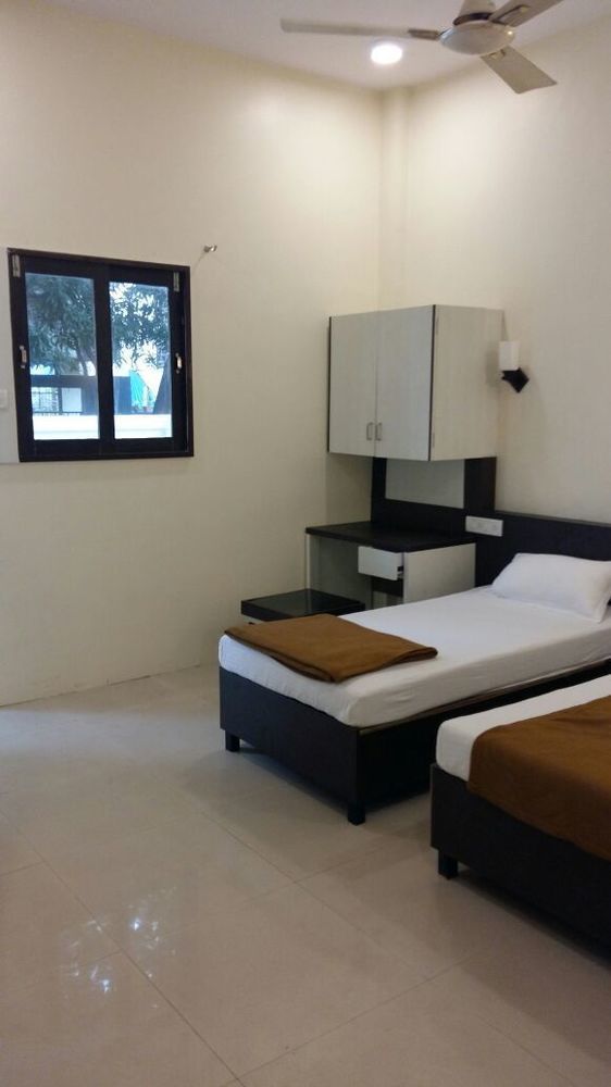 Oyo 2026 Hotel Aishwarya Residency Navi Mumbai Eksteriør bilde