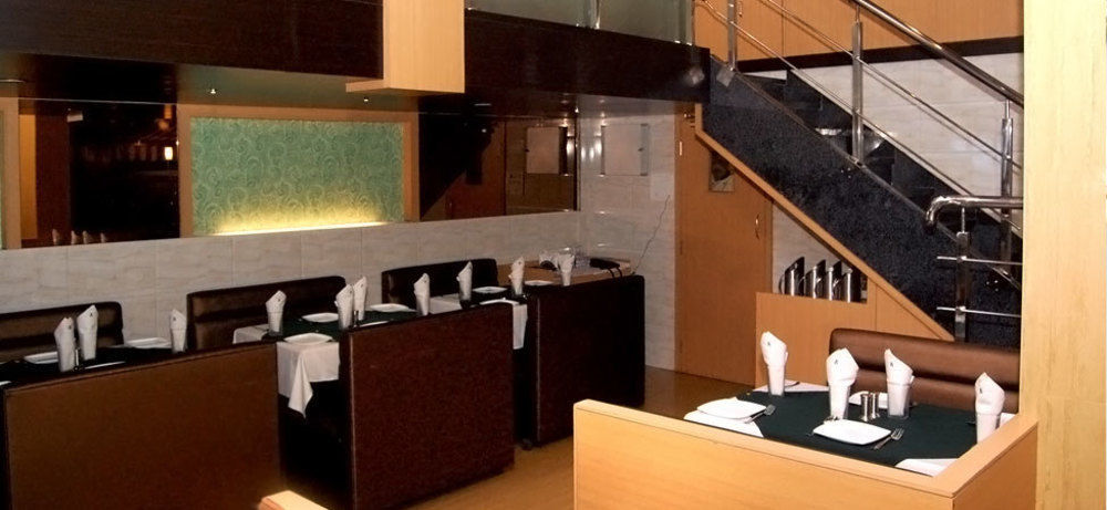 Oyo 2026 Hotel Aishwarya Residency Navi Mumbai Eksteriør bilde
