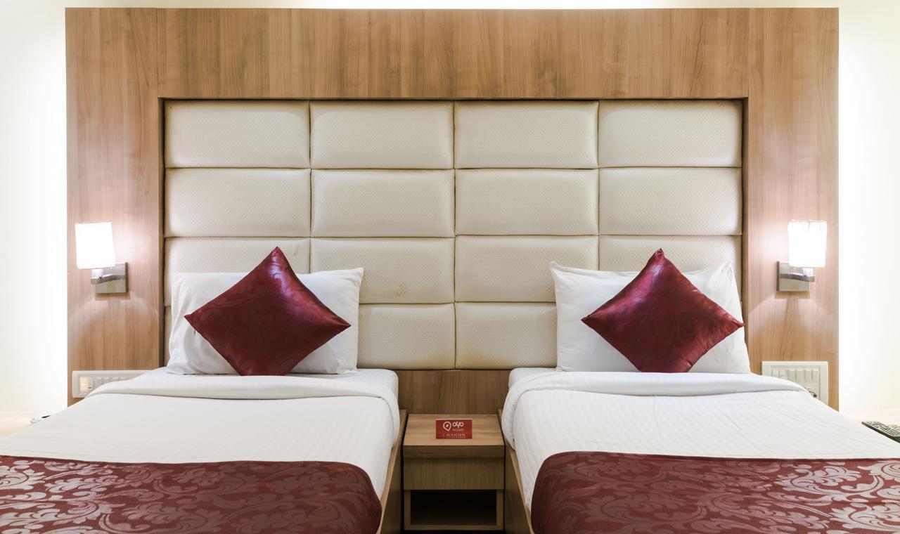 Oyo 2026 Hotel Aishwarya Residency Navi Mumbai Eksteriør bilde