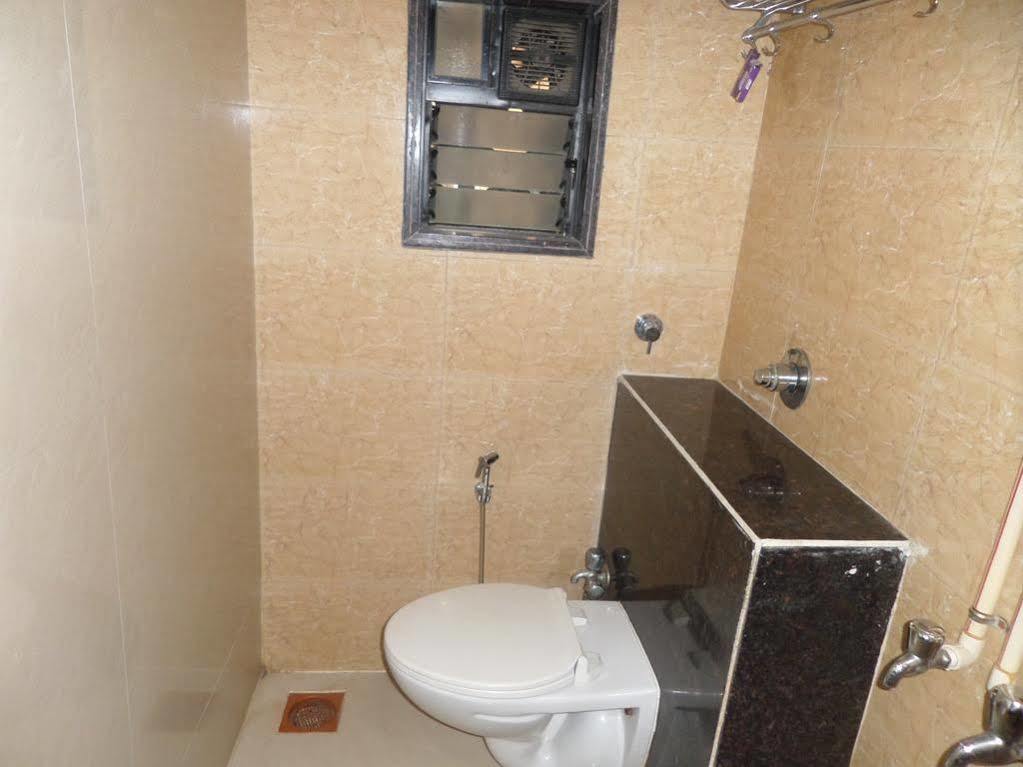 Oyo 2026 Hotel Aishwarya Residency Navi Mumbai Eksteriør bilde