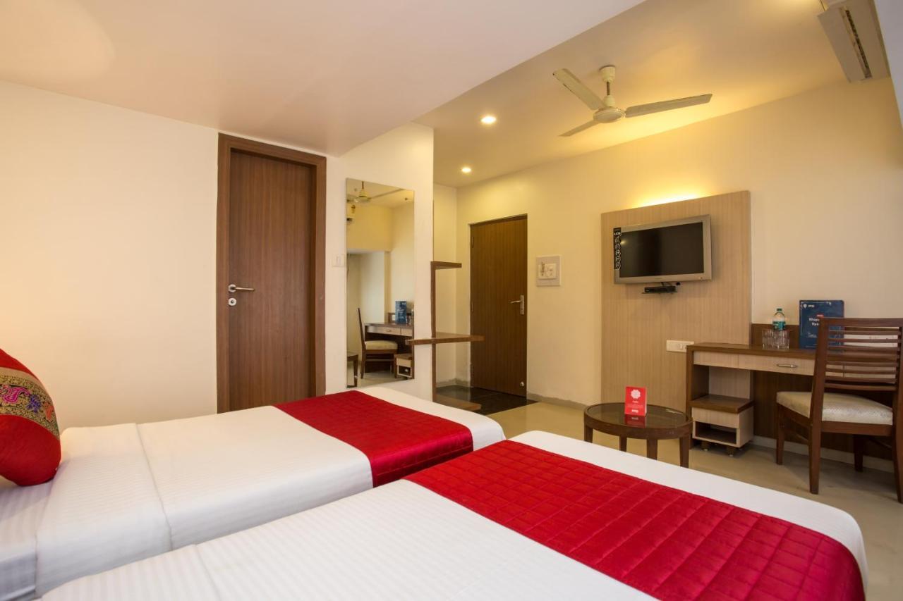 Oyo 2026 Hotel Aishwarya Residency Navi Mumbai Eksteriør bilde